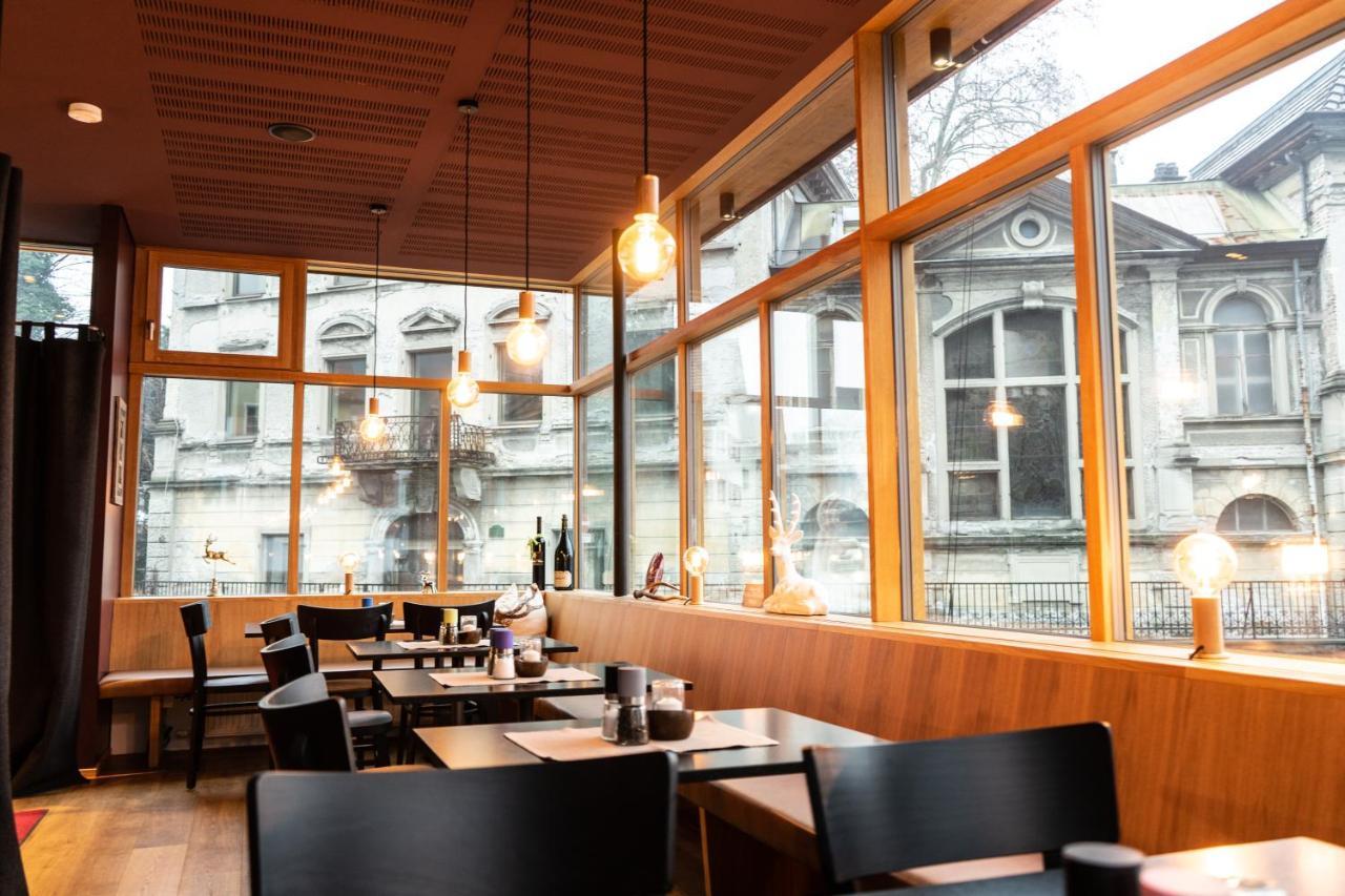 Landgasthof Hirschen Hohenems Bagian luar foto