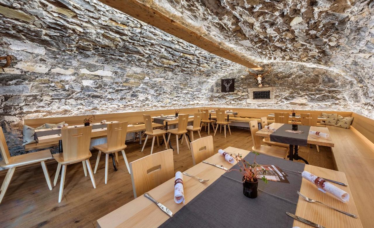 Landgasthof Hirschen Hohenems Bagian luar foto