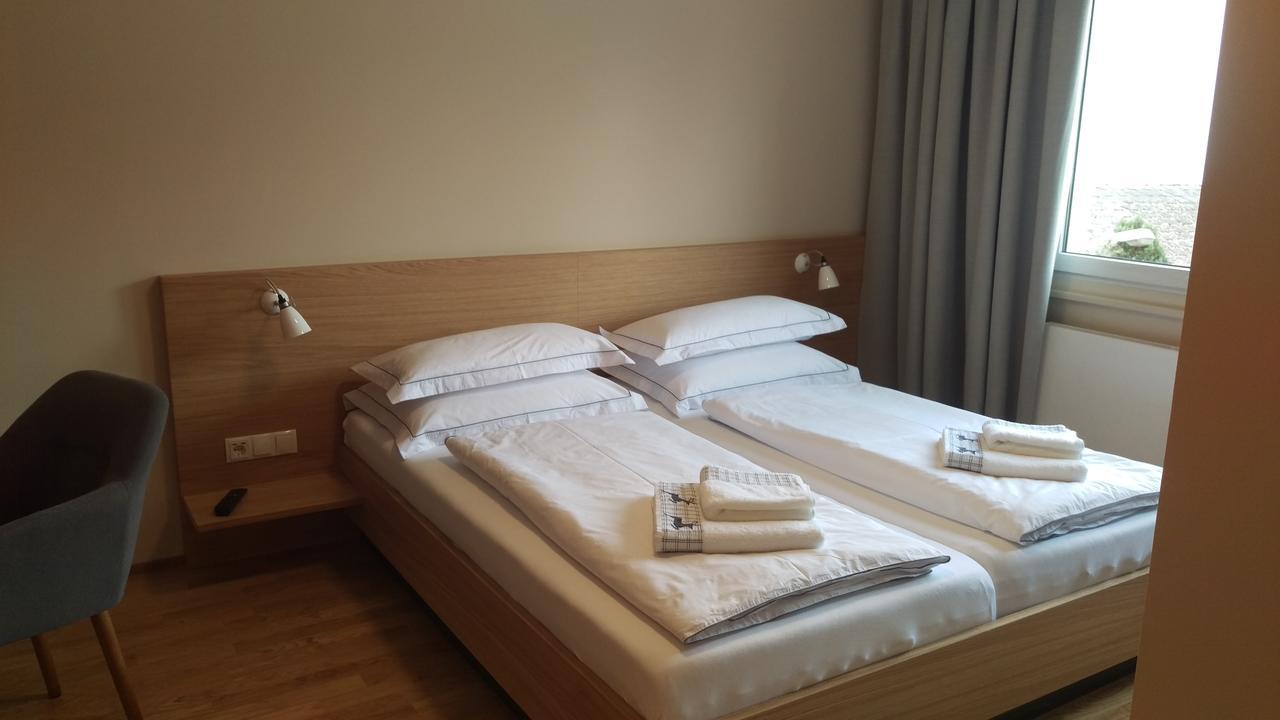 Landgasthof Hirschen Hohenems Bagian luar foto